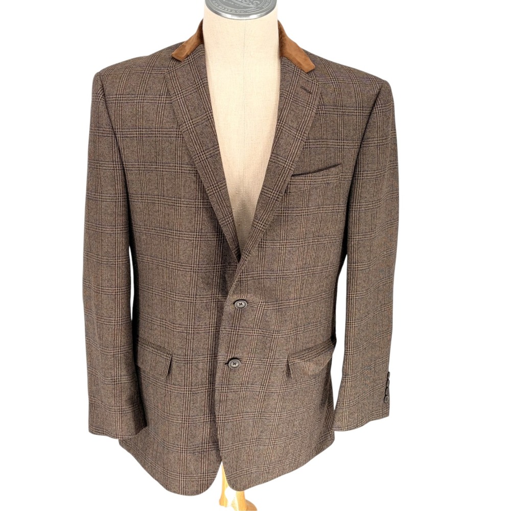 Van Heusen Studio Sport Coat 42R Brown Plaid Velvet Collar Paisley Lining